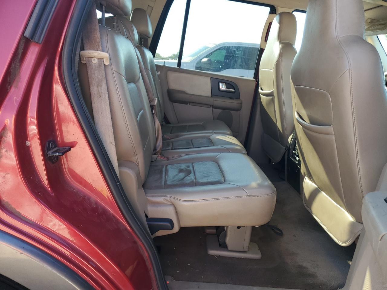 2004 Ford Expedition Xlt VIN: 1FMPU15L34LA94323 Lot: 86233005