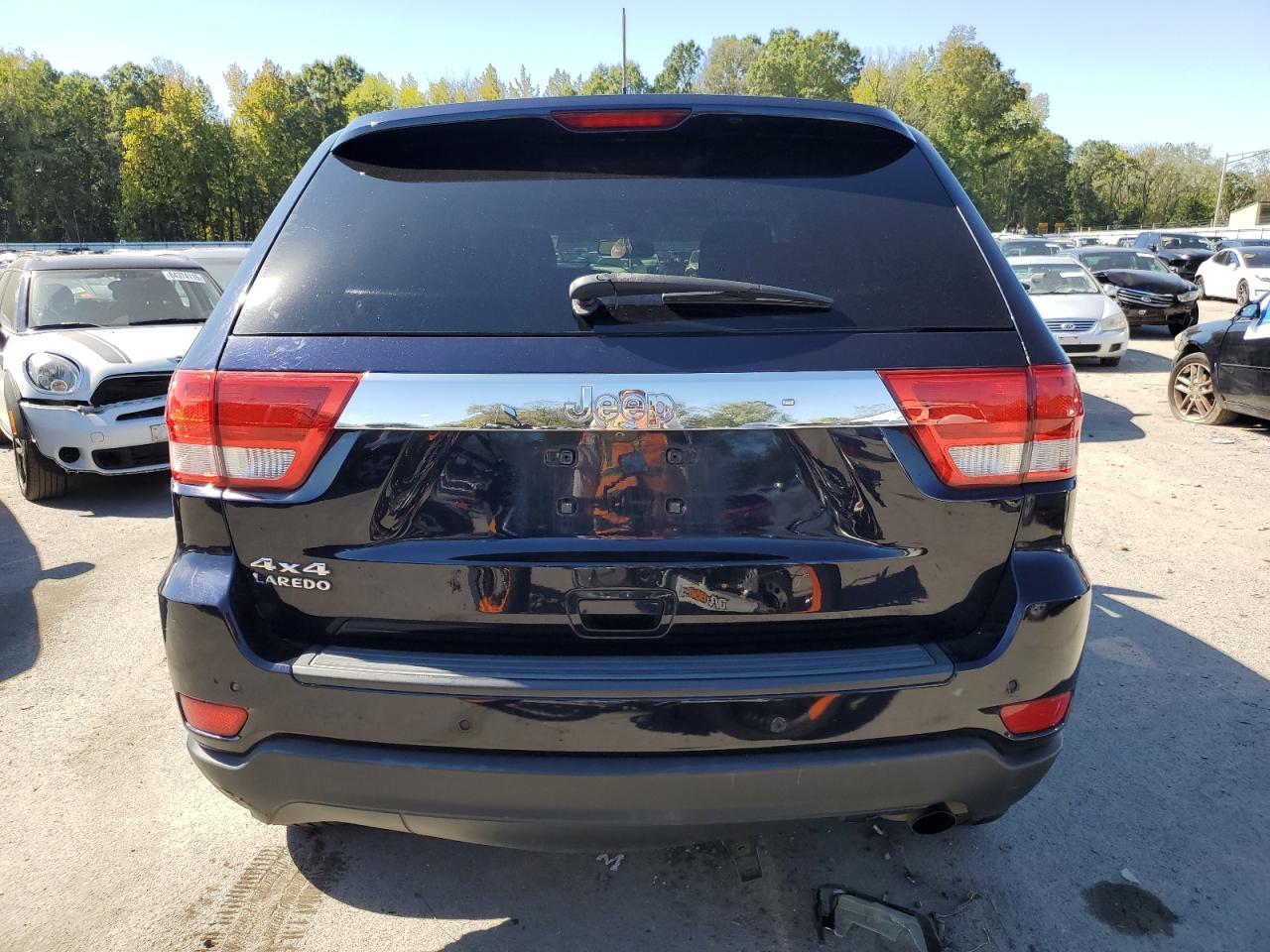 2011 Jeep Grand Cherokee Laredo VIN: 1J4RR4GG5BC670601 Lot: 84701365