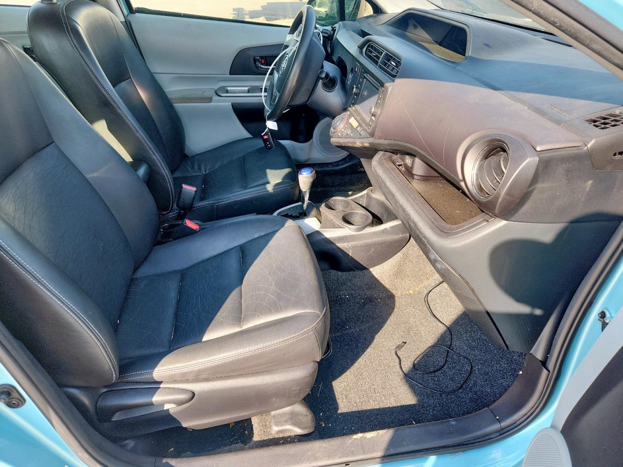 2012 Toyota Prius C VIN: JTDKDTB30C1012041 Lot: 82468485