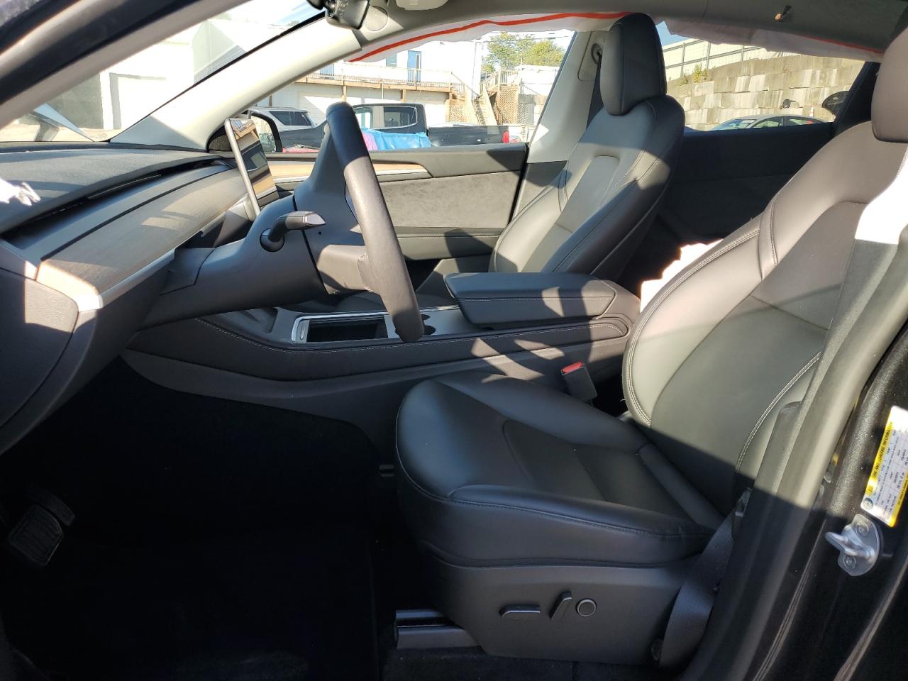 2024 Tesla Model Y VIN: 7SAYGDEE6RA222101 Lot: 82223605