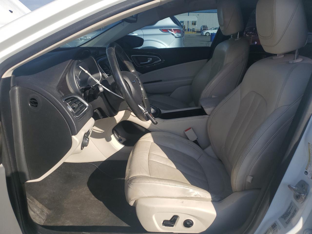 2015 Chrysler 200 C VIN: 1C3CCCCB6FN607071 Lot: 82223575