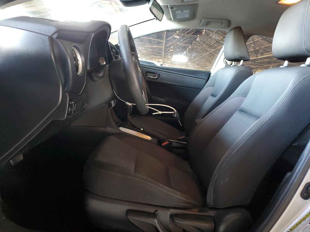 2017 Toyota Corolla L VIN: 2T1BURHE9HC910751 Lot: 90725425