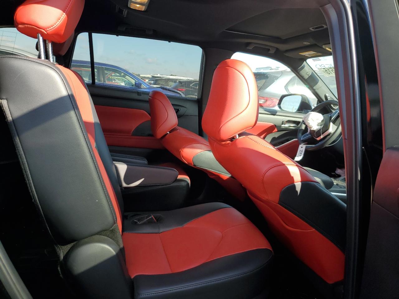 2024 Toyota Highlander Le VIN: 5TDKDRBH6RS541956 Lot: 90604515