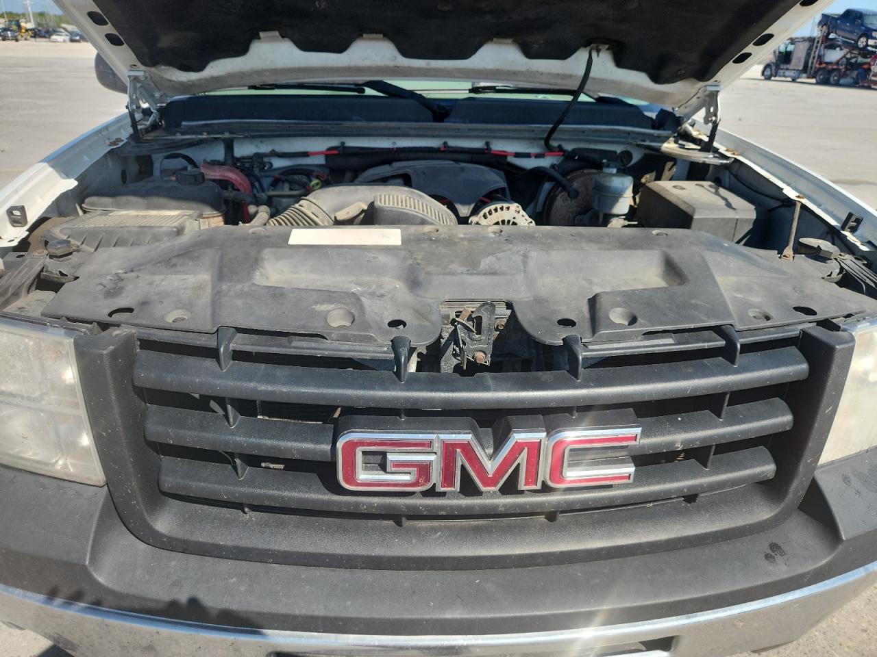 2008 GMC Sierra C1500 VIN: 2GTEC19J581258478 Lot: 90265605