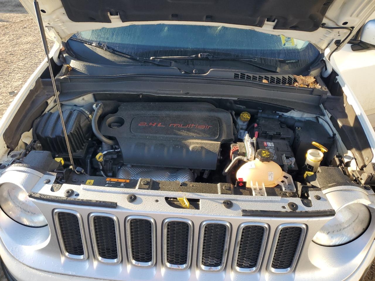 2016 Jeep Renegade Limited VIN: ZACCJBDT7GPD24352 Lot: 86664055