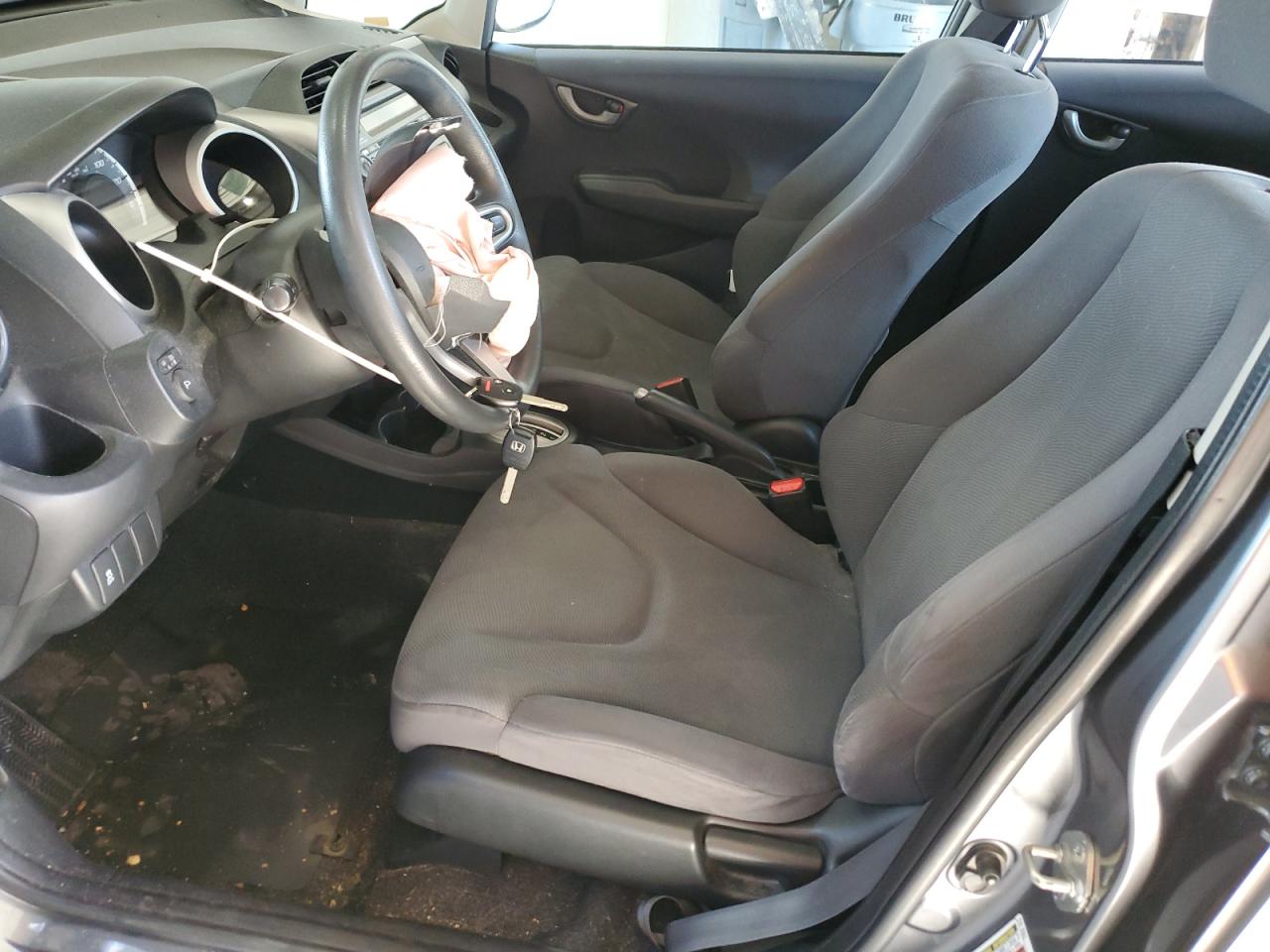 2013 Honda Fit VIN: JHMGE8H32DC083379 Lot: 85832315