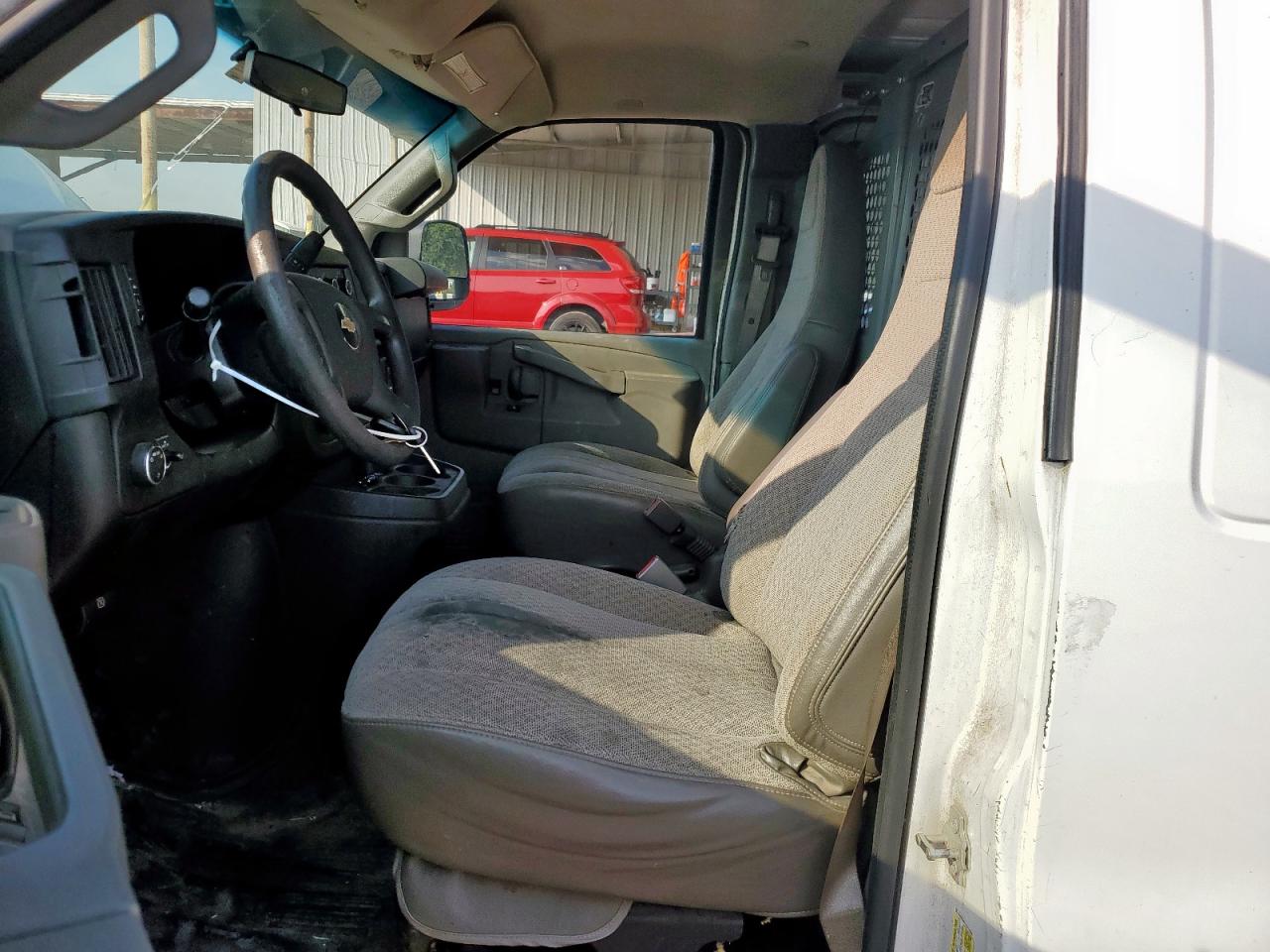 2017 Chevrolet Express G2500 VIN: 1GCWGBFF4H1133900 Lot: 84465715