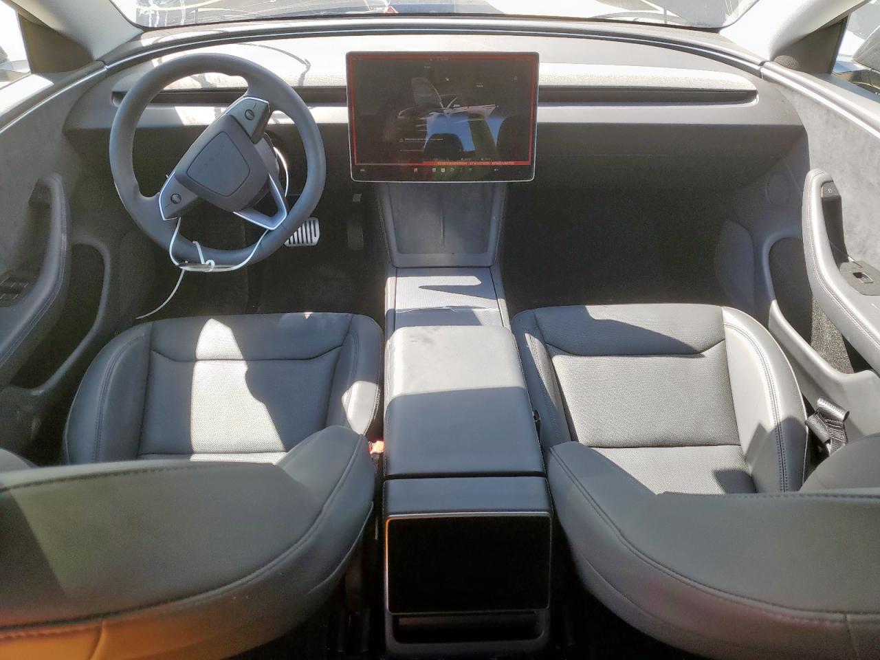 2025 Tesla Model 3 VIN: 5YJ3E1EB3SF915556 Lot: 85289685