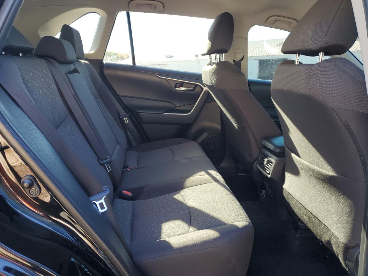 2021 Toyota Rav4 Xle VIN: 2T3P1RFV7MW155388 Lot: 85670995