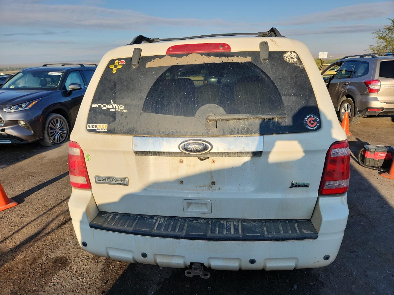 2010 Ford Escape Limited VIN: 1FMCU9EG7AKA45448 Lot: 86140385