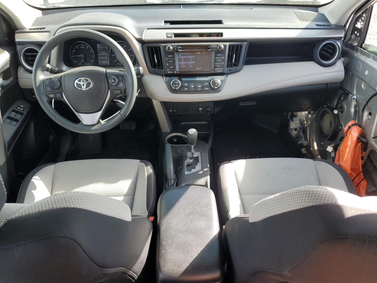 2017 Toyota Rav4 Xle VIN: 2T3RFREV5HW658578 Lot: 81882445