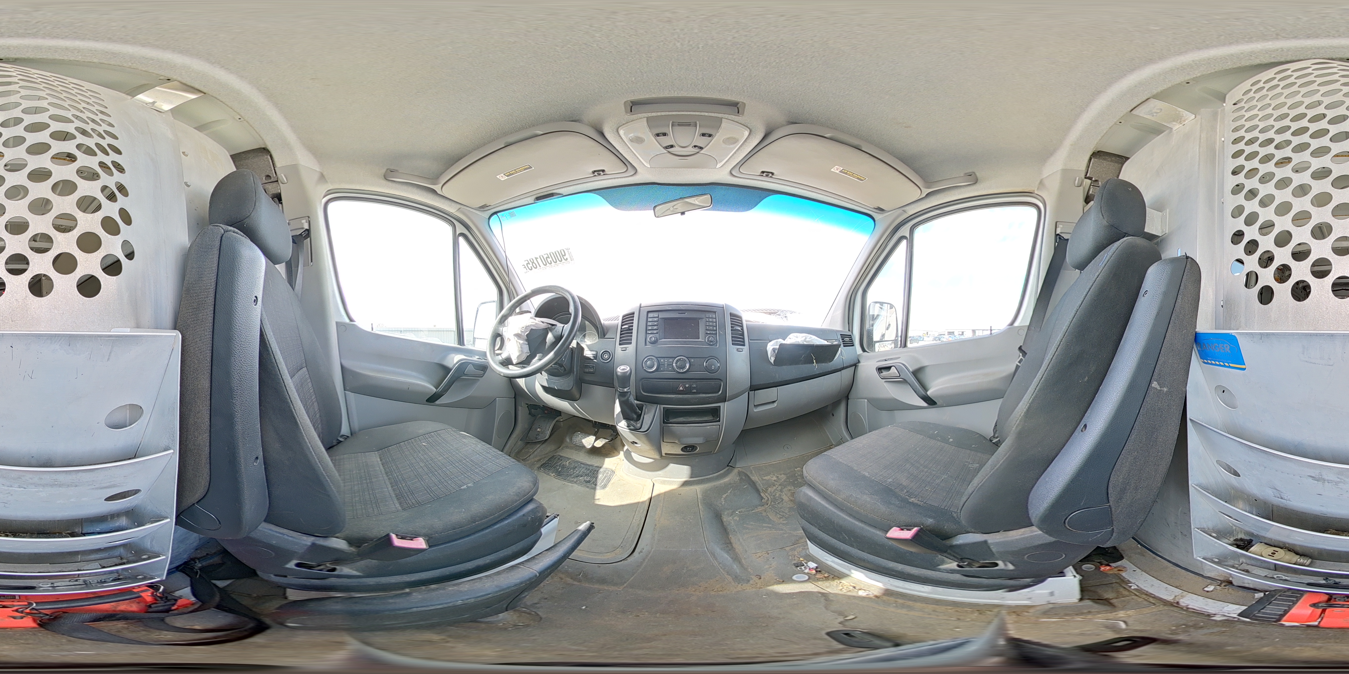 2015 Mercedes Benz Sprinter 2500 Utility / Service Van VIN: WD3PE7DC2FP156273 Lot: 90050185