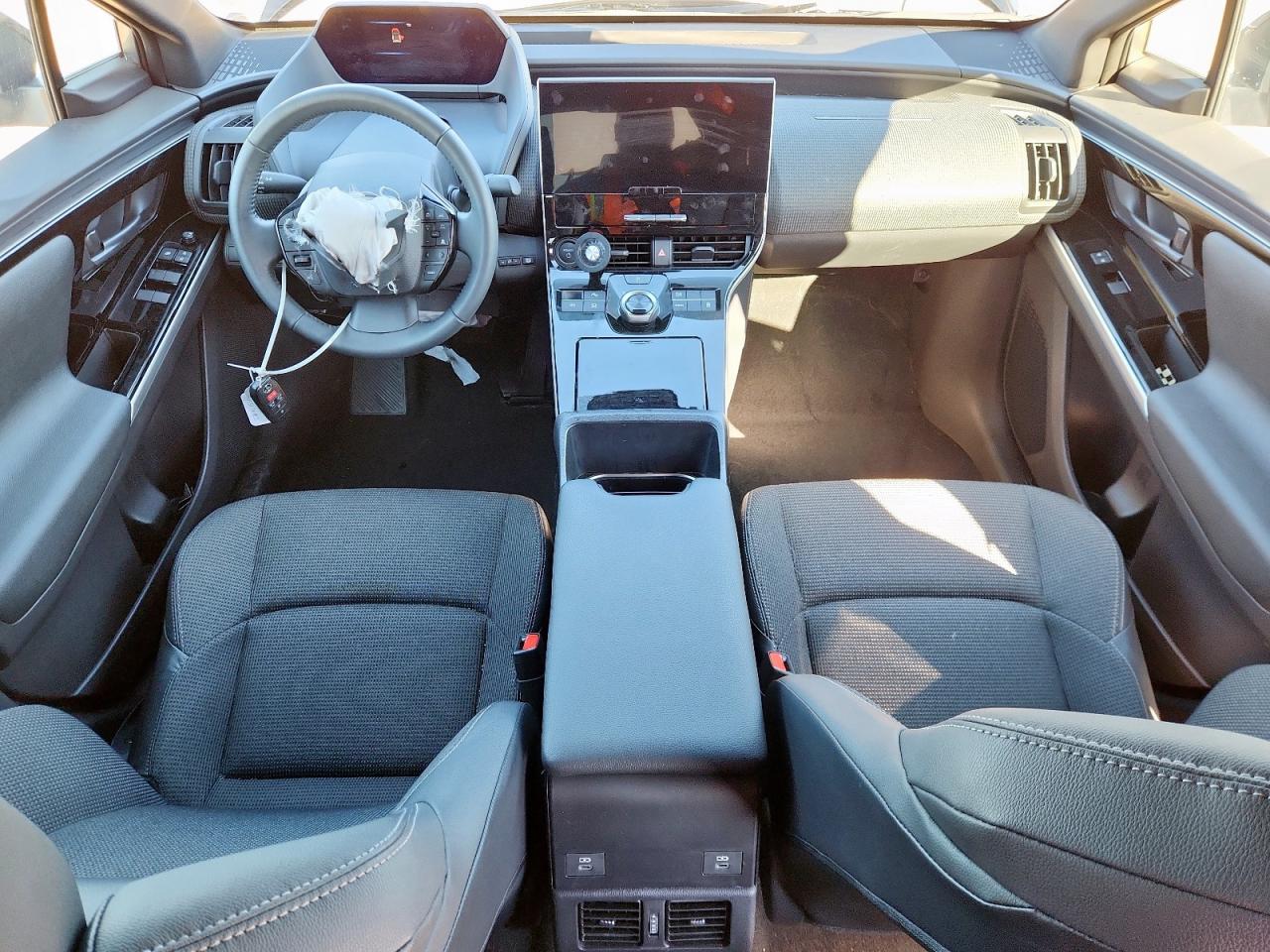 2025 Toyota Bz4X Xle VIN: JTMAAAAA8SA069272 Lot: 90466545