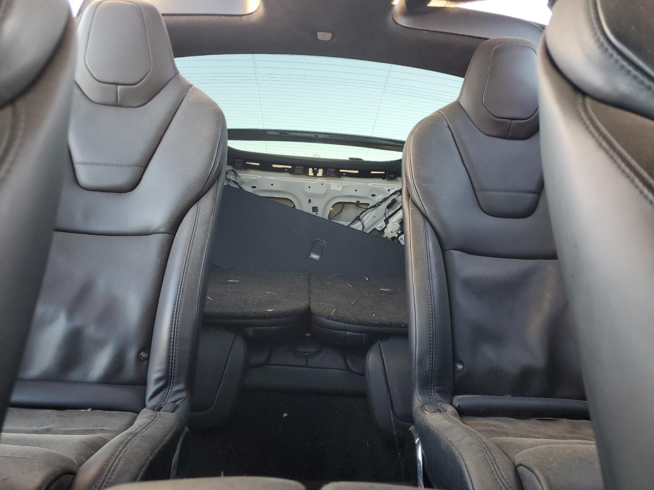 2017 Tesla Model X VIN: 5YJXCBE21HF046719 Lot: 87182875