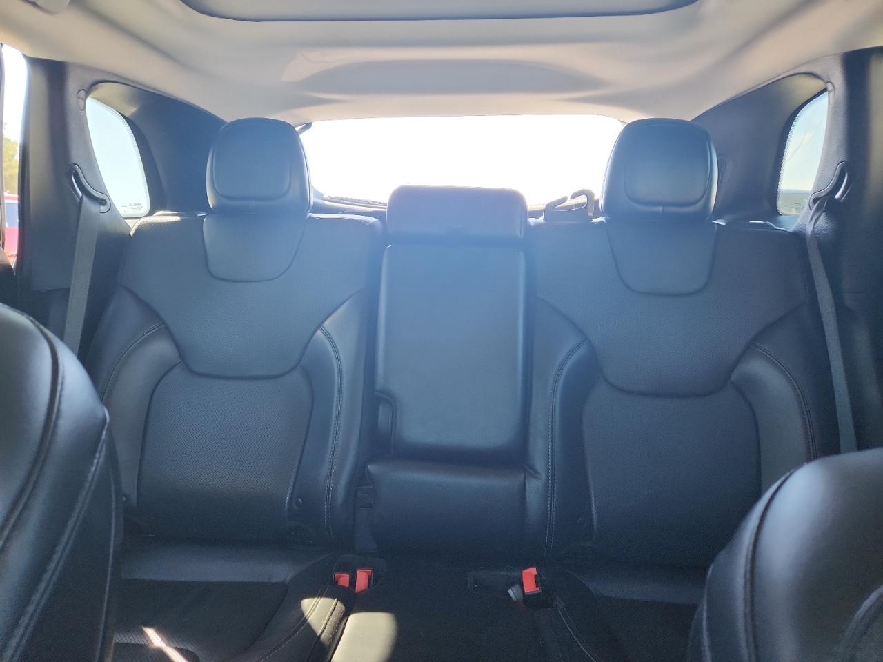 2019 Jeep Cherokee Limited VIN: 1C4PJMDX2KD451095 Lot: 82747975