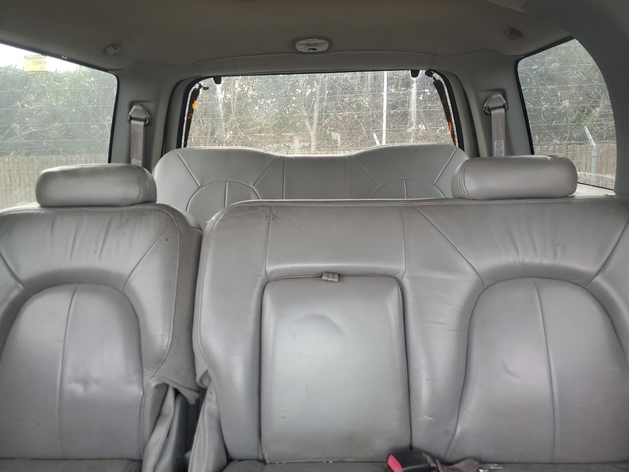 2000 Ford Expedition Xlt VIN: 1FMRU1565YLB33227 Lot: 84711655