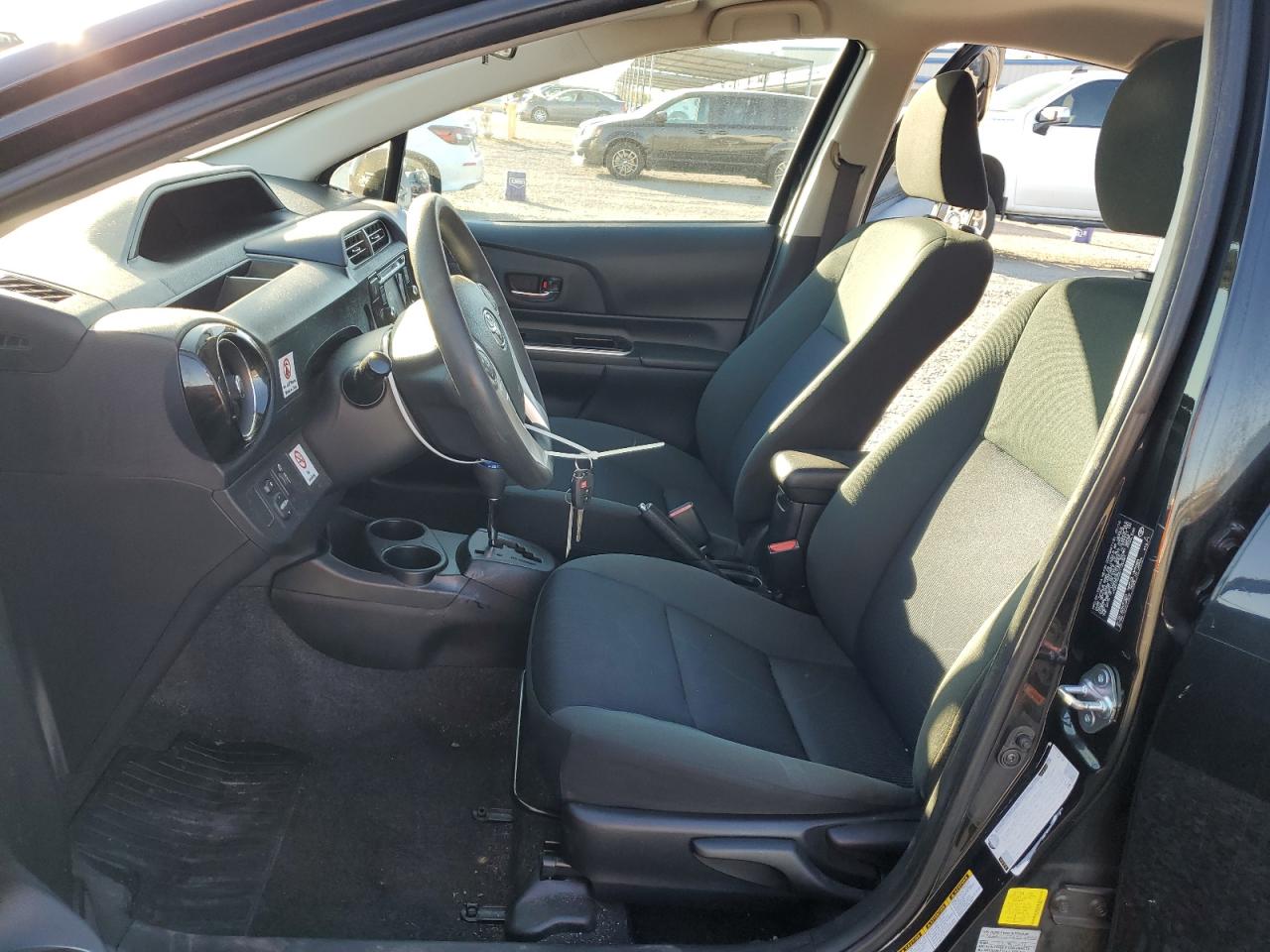 2016 Toyota Prius C VIN: JTDKDTB32G1120361 Lot: 89840945