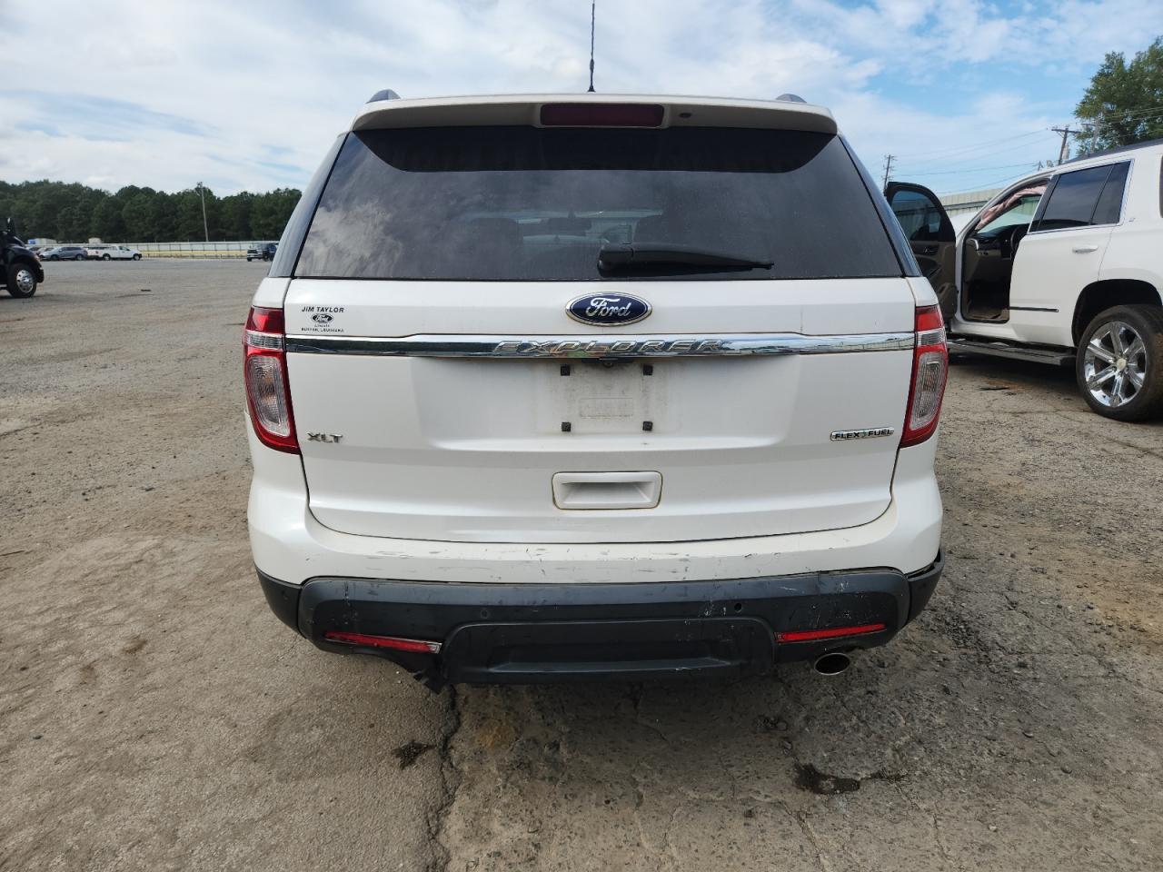 2019 Chevrolet Tahoe C1500 Lt VIN: 1GNSCBKCXKR254274 Lot: 85484115