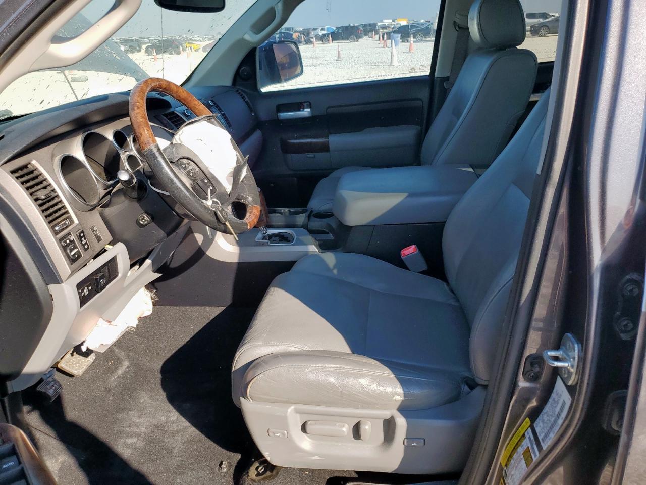 2013 Toyota Tundra Crewmax Limited VIN: 5TFFY5F16DX137215 Lot: 81983255