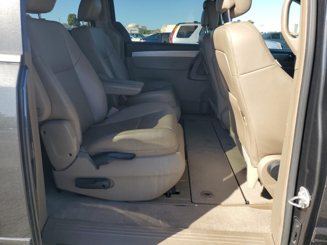 2011 Volkswagen Routan Se VIN: 2V4RW3DG6BR669497 Lot: 82181475