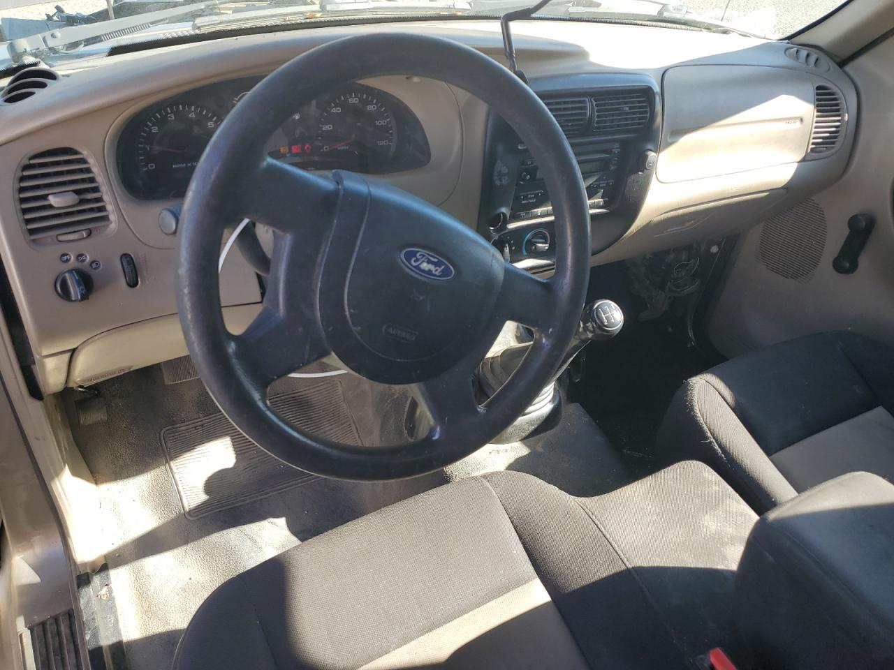 2005 Ford Ranger VIN: 1FTYR10D95PA13765 Lot: 90101375