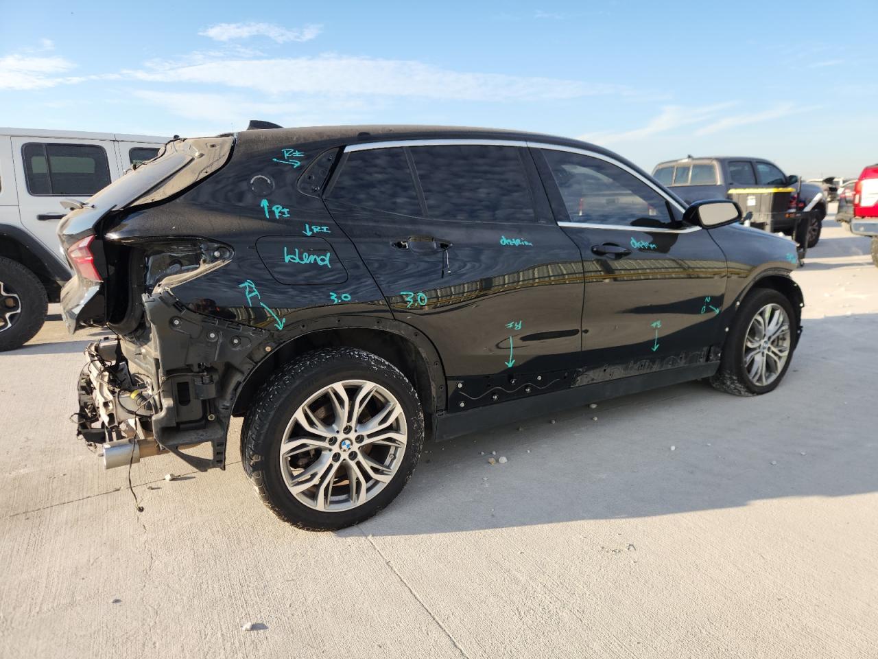 Фото: WBXYJ1C02N5U19529