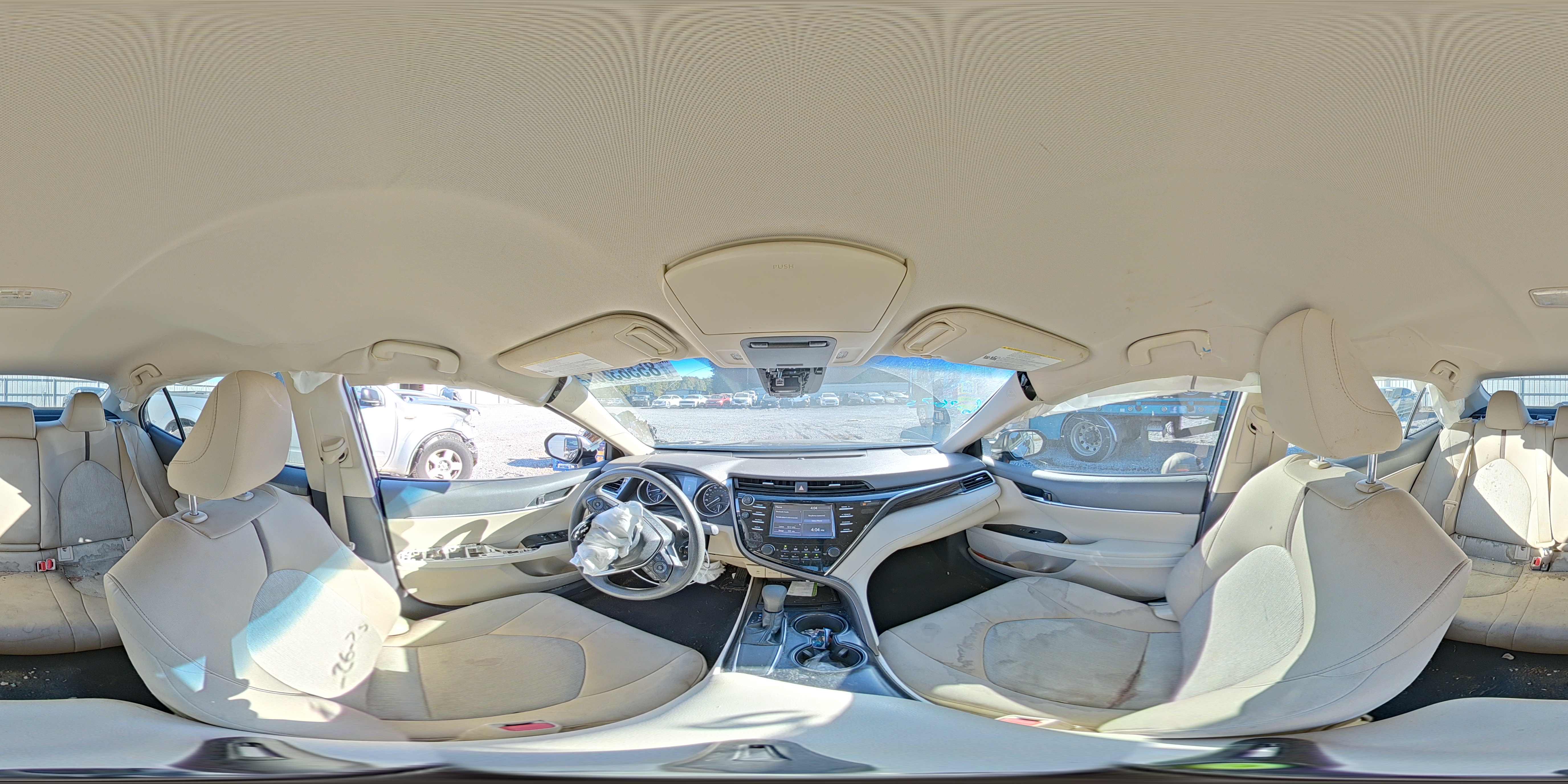 2018 Toyota Camry L VIN: 4T1B11HK7JU672886 Lot: 85563805