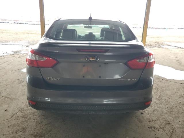 Sedans FORD FOCUS 2014 Szary