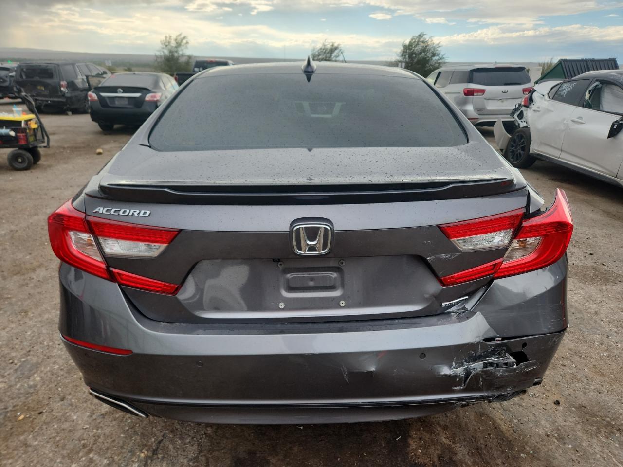 2018 Honda Accord Touring VIN: 1HGCV1F98JA164118 Lot: 86095935