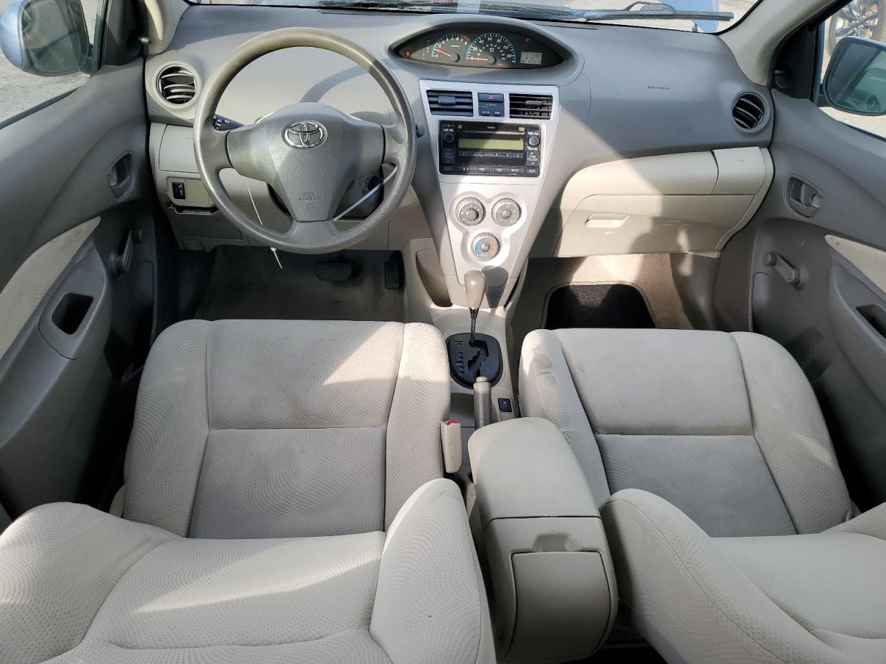 2011 Toyota Yaris VIN: JTDBT4K38B4081338 Lot: 85098905