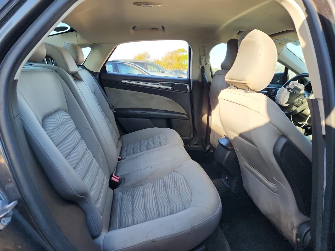 2016 Ford Fusion S VIN: 3FA6P0G70GR350835 Lot: 87314405