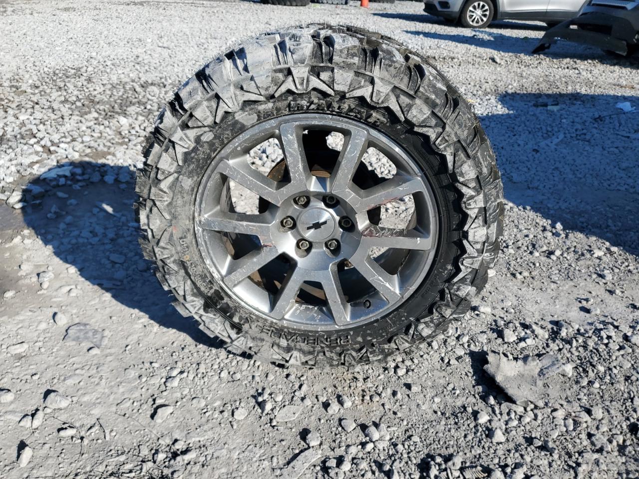 2003 Chevrolet Tahoe C1500 VIN: 1GNEC13Z73R251327 Lot: 85694465