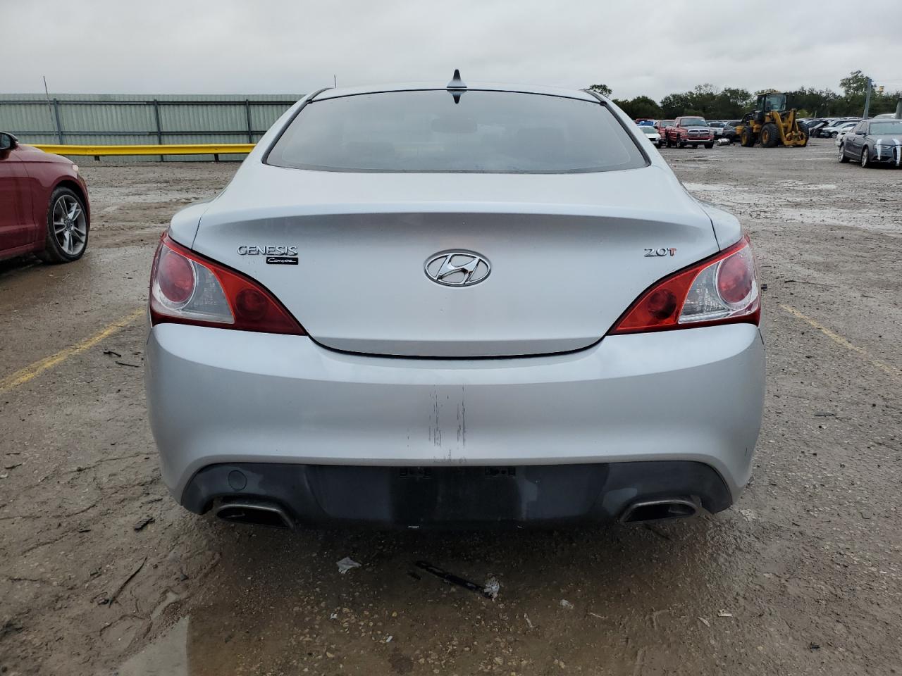 2010 Hyundai Genesis Coupe 2.0T VIN: KMHHT6KD5AU004869 Lot: 82240915