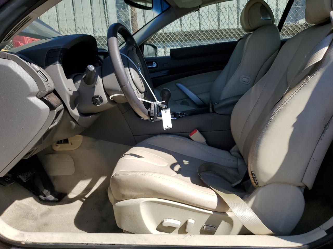 2010 Infiniti G37 Base VIN: JN1CV6FE8AM352907 Lot: 82565525