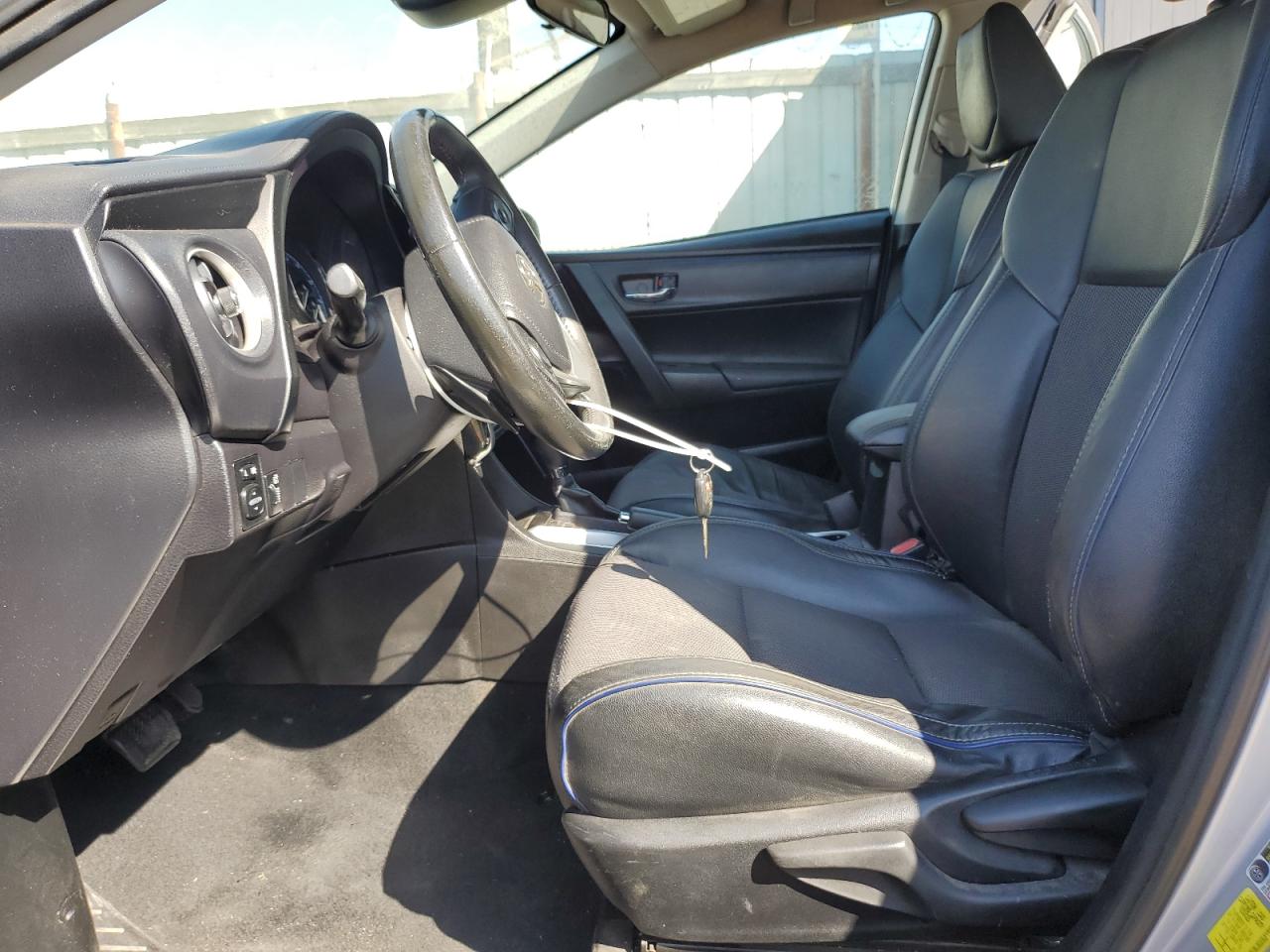 2017 Toyota Corolla L VIN: 5YFBURHE0HP643306 Lot: 84709165