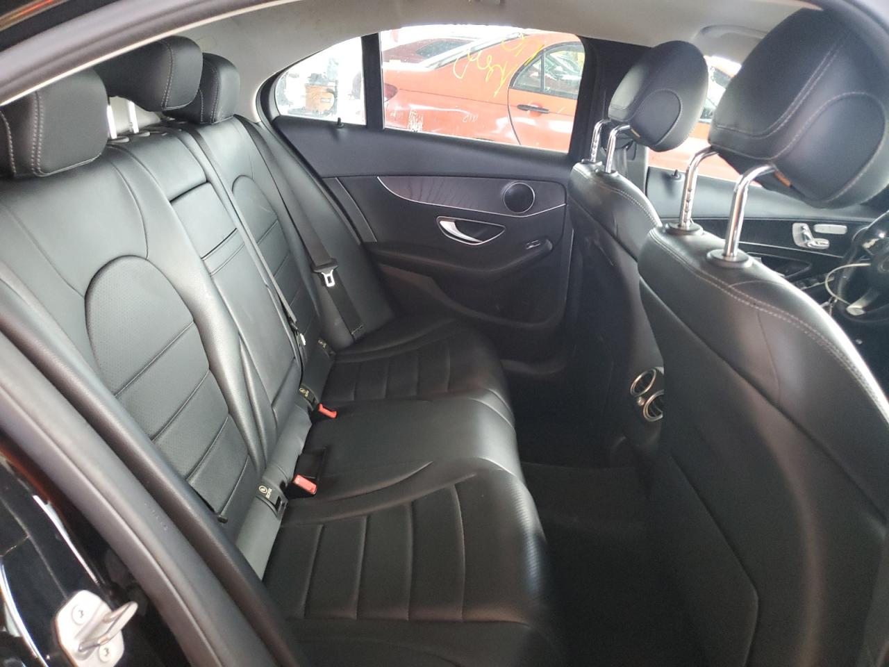 2017 Mercedes-Benz C 300 VIN: 55SWF4JB7HU231439 Lot: 90723075