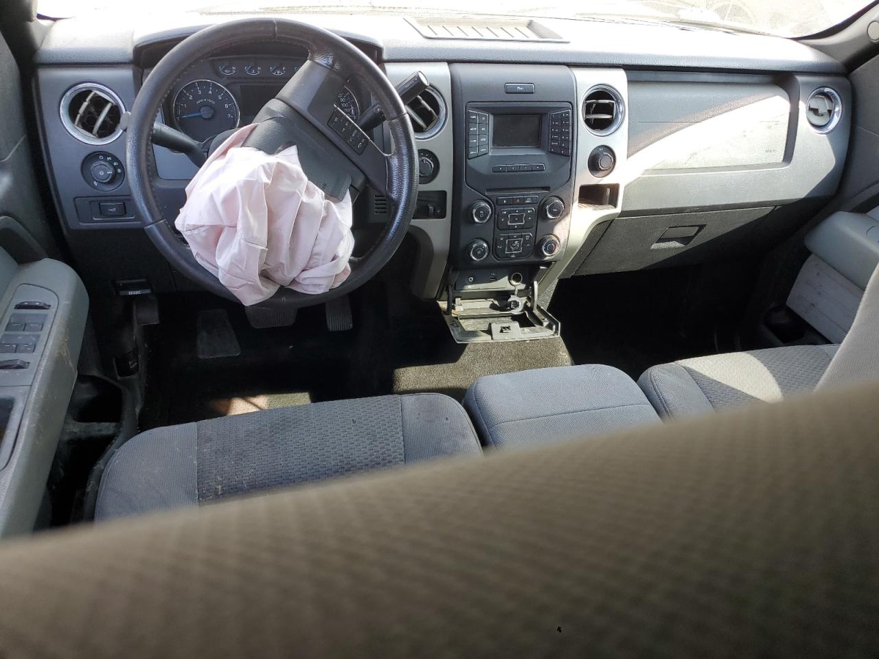 2014 Ford F150 Super Cab VIN: 1FTFX1EF5EKF69074 Lot: 81993595