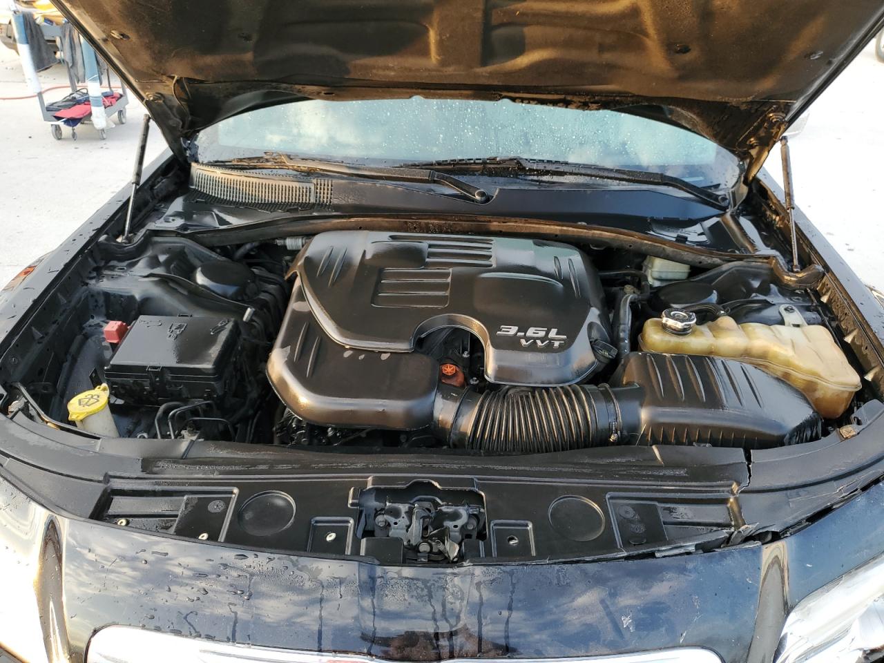 2014 Chrysler 300 VIN: 2C3CCAAG8EH327825 Lot: 89864275