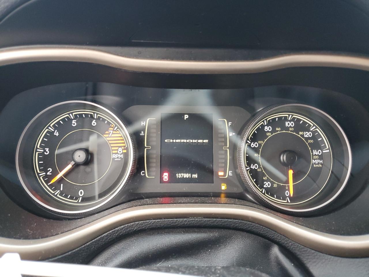 2016 Jeep Cherokee Latitude VIN: 1C4PJMCS2GW186941 Lot: 82465465