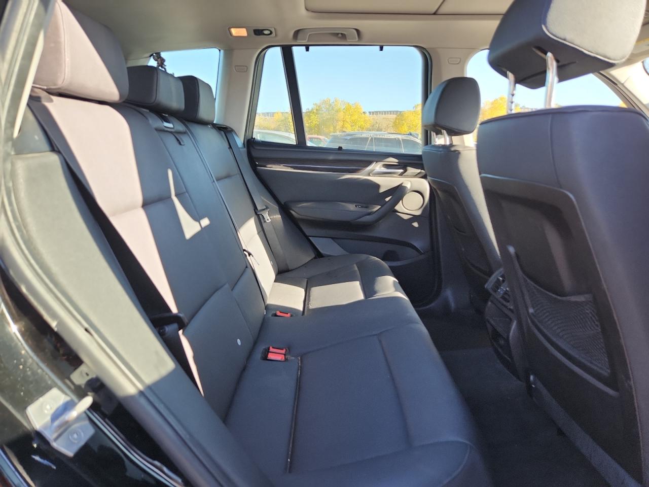 Фото: 5UXWX9C37H0W68405