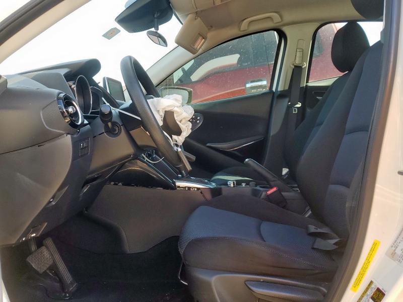  TOYOTA YARIS 2017 Biały
