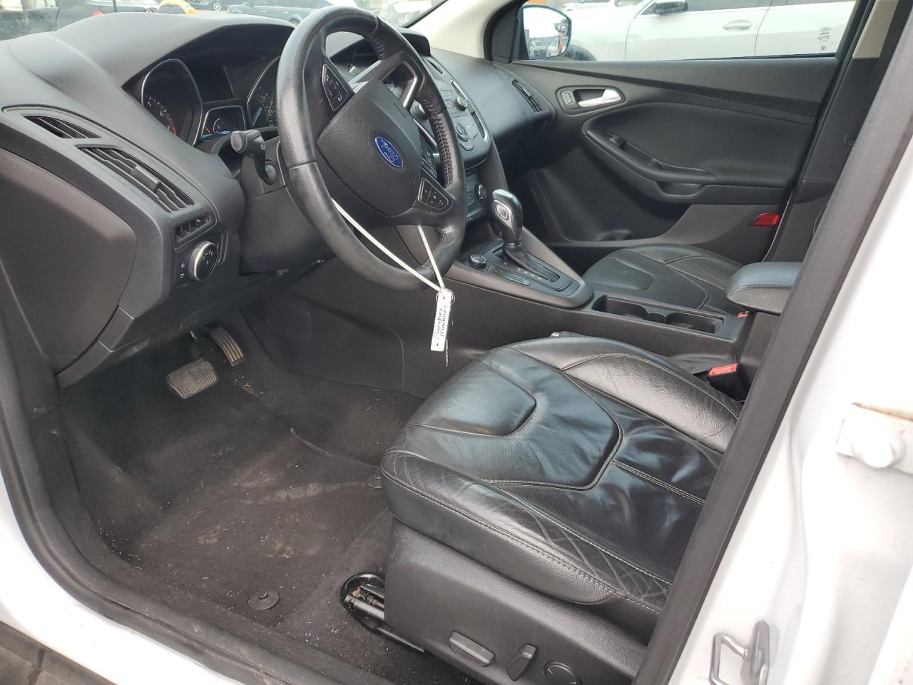 2016 Ford Focus Se VIN: 1FADP3K22GL346076 Lot: 85344355