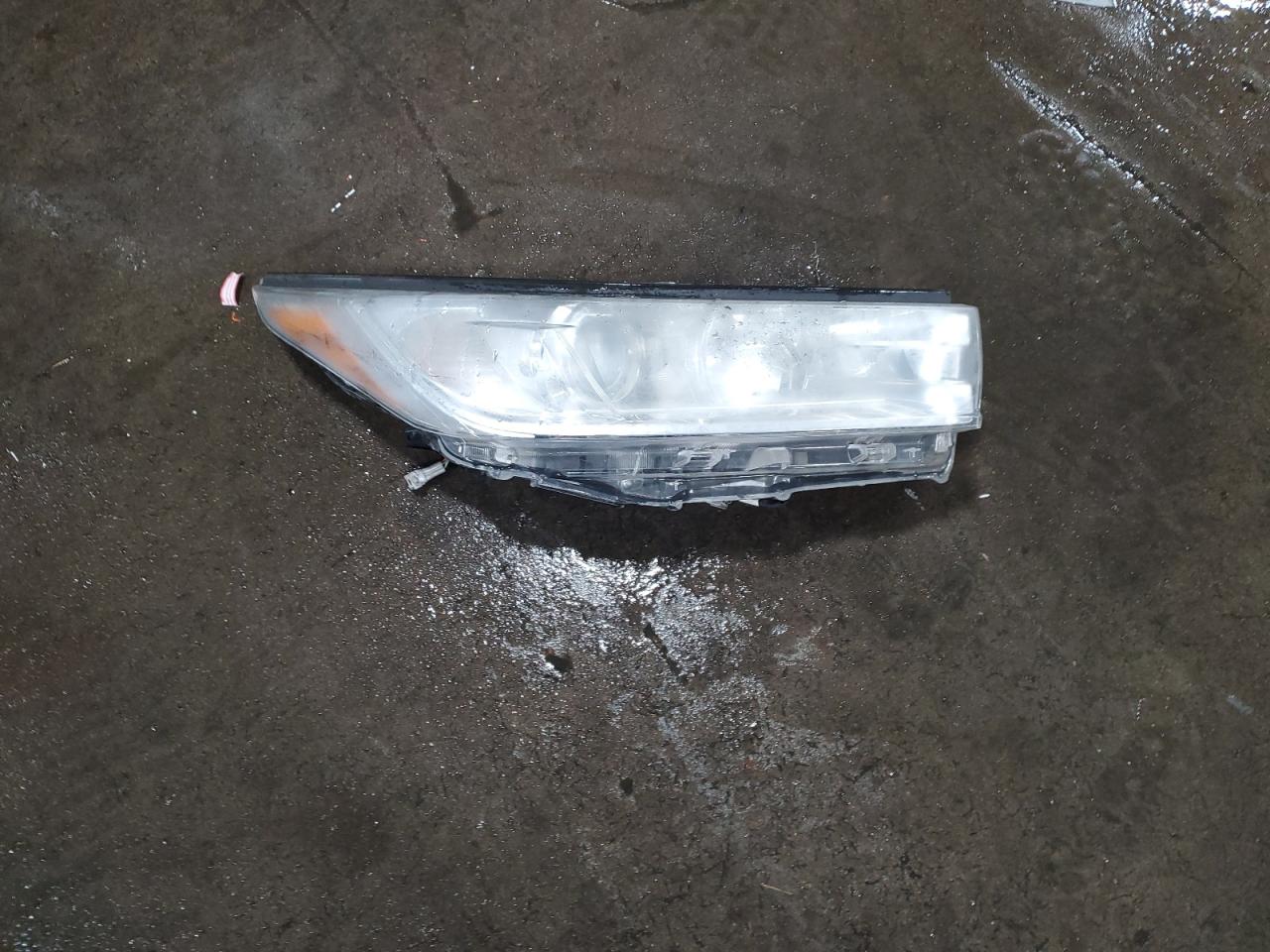 2018 Toyota Highlander Se VIN: 5TDJZRFH1JS529175 Lot: 86507265