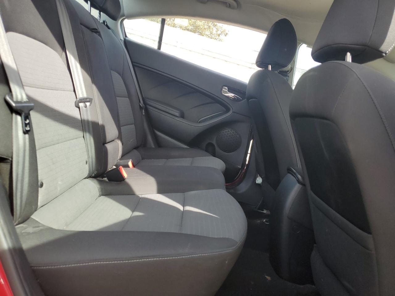 2016 Kia Forte Lx VIN: KNAFX4A62G5553999 Lot: 82405435