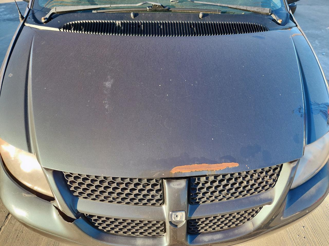 2002 Dodge Grand Caravan Sport VIN: 2B4GP44342R764980 Lot: 90922925