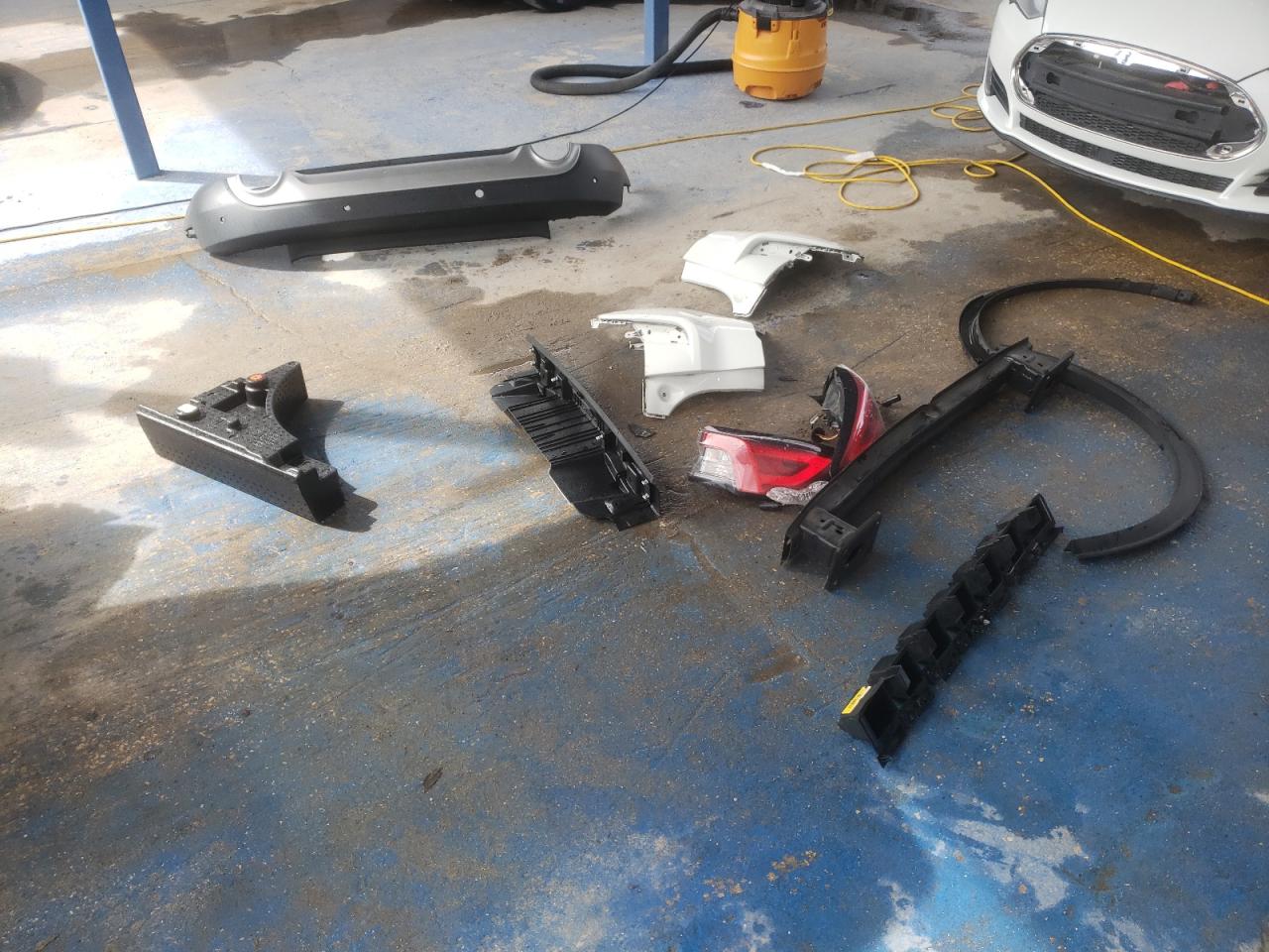 2022 Ford Escape Titanium VIN: 1FMCU9DZ3NUA23878 Lot: 81998535