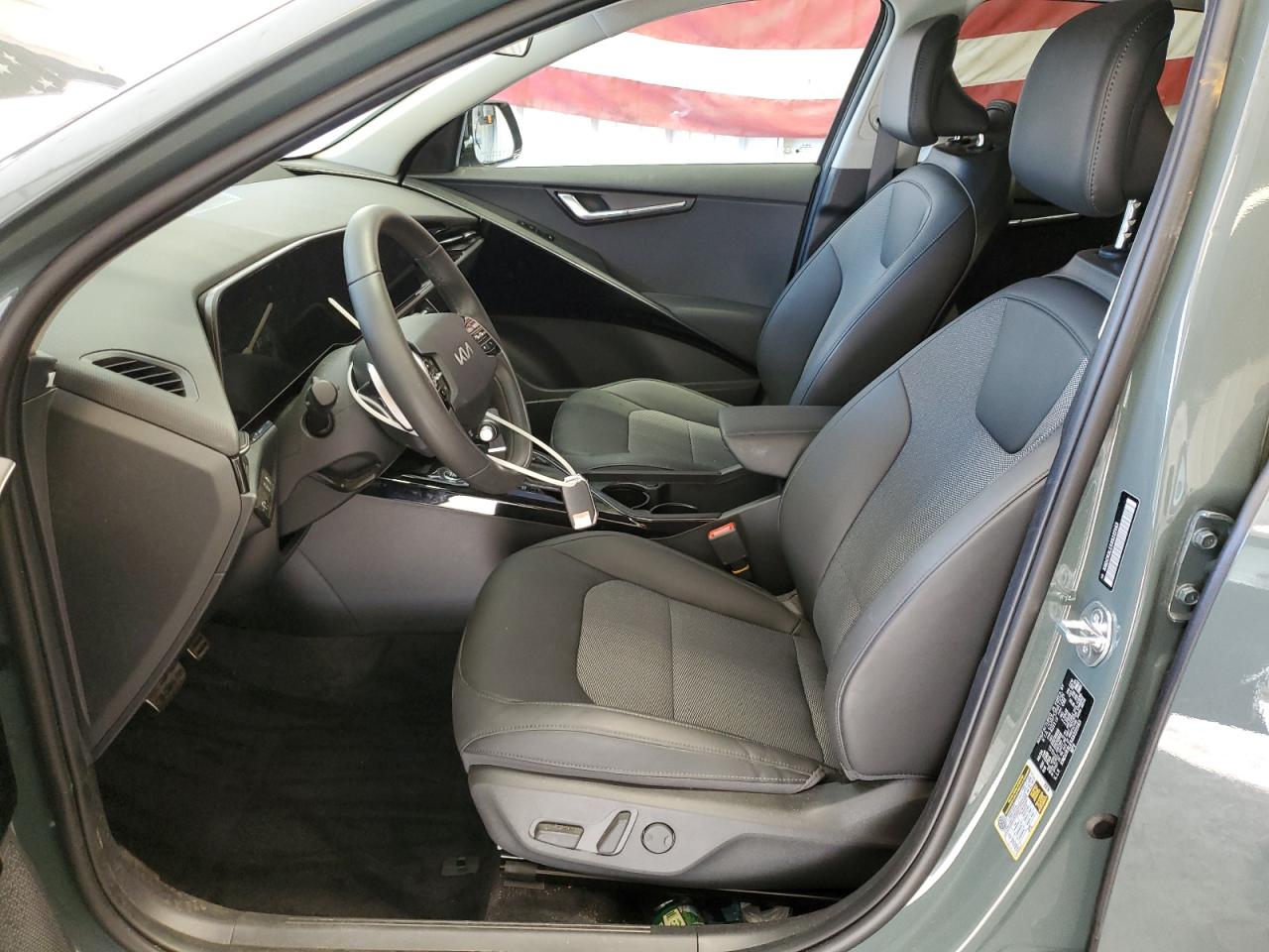 2025 Kia Niro Ex VIN: KNDCR3LE5S5222163 Lot: 81948785