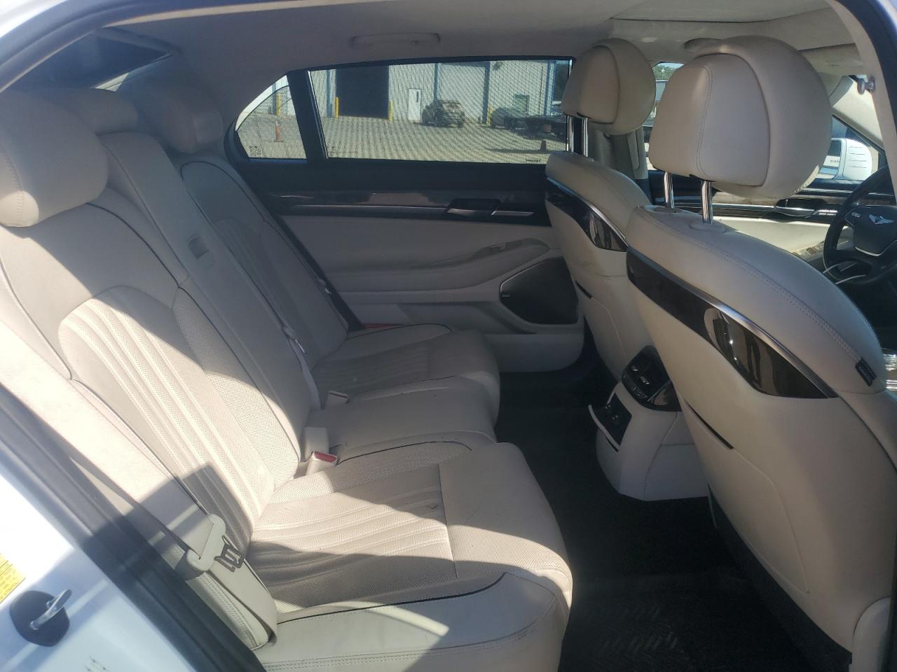 2018 Genesis G90 Premium VIN: KMHG34JA5JU042531 Lot: 86163475