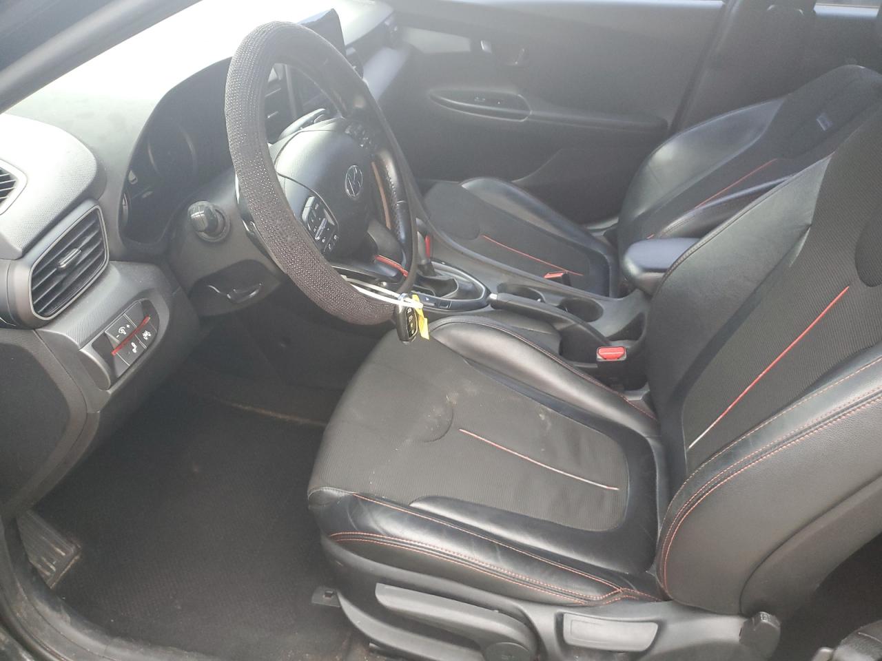 2020 Hyundai Veloster Base VIN: KMHTG6AF8LU020889 Lot: 86302885