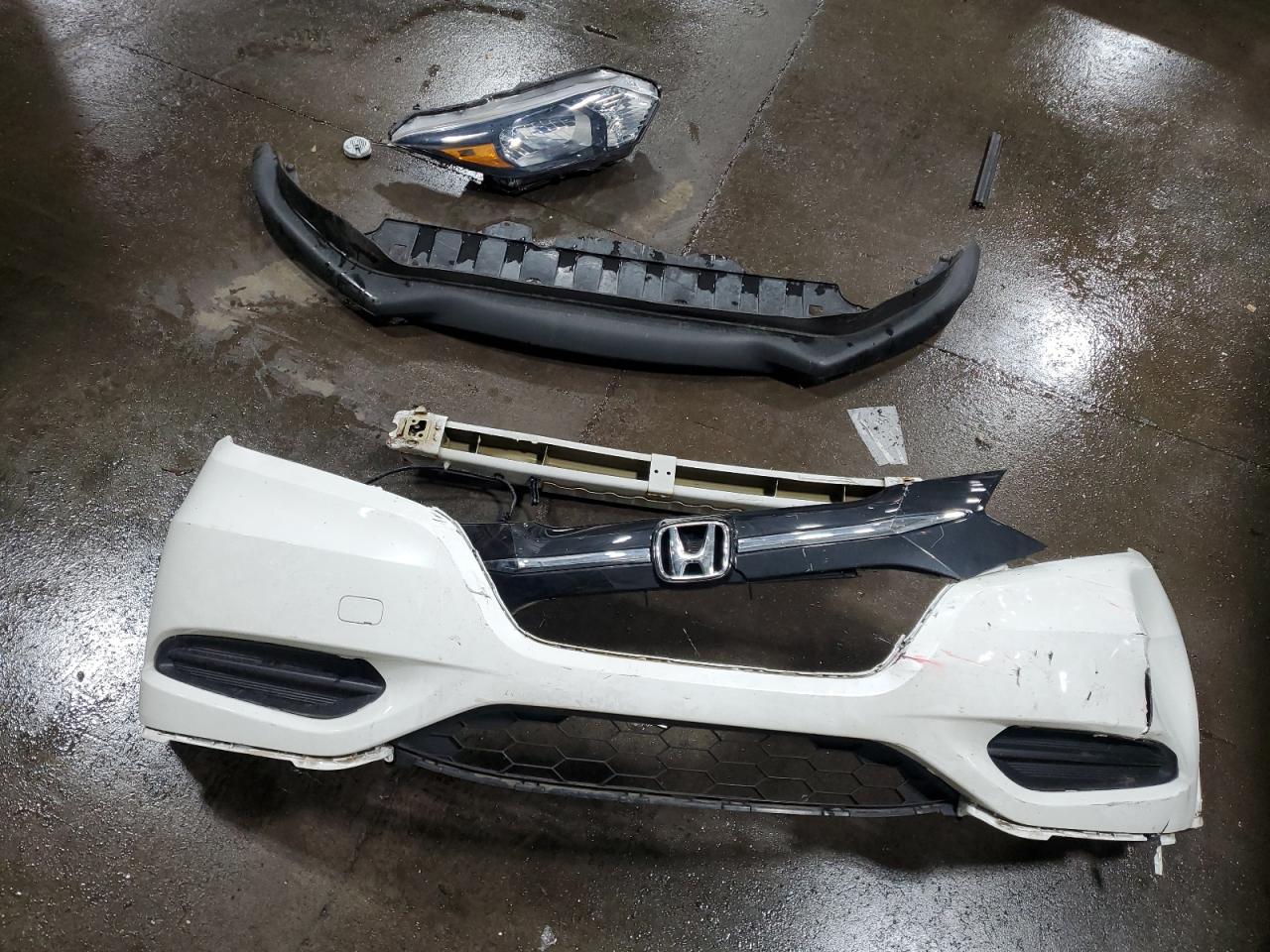 2018 Honda Hr-V Lx VIN: 3CZRU6H36JM722854 Lot: 84211755